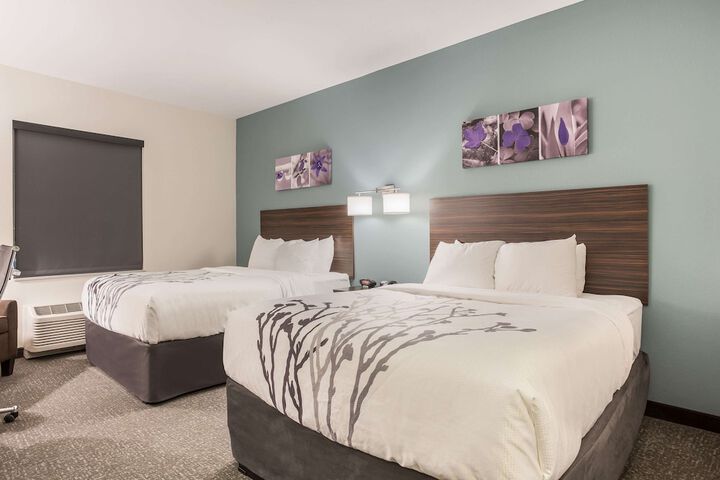 Room 21 of 28
