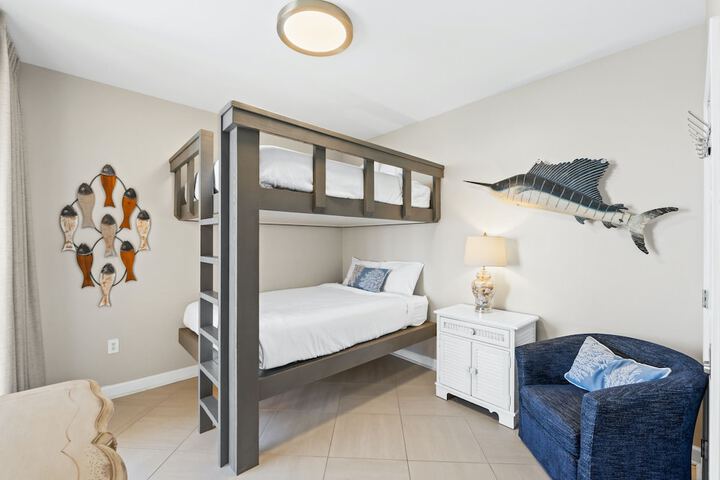 Room 830 of 954