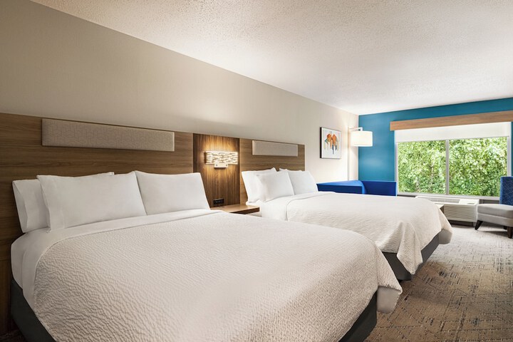 Room 21 of 43