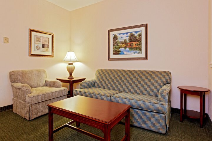 Room 39 of 61
