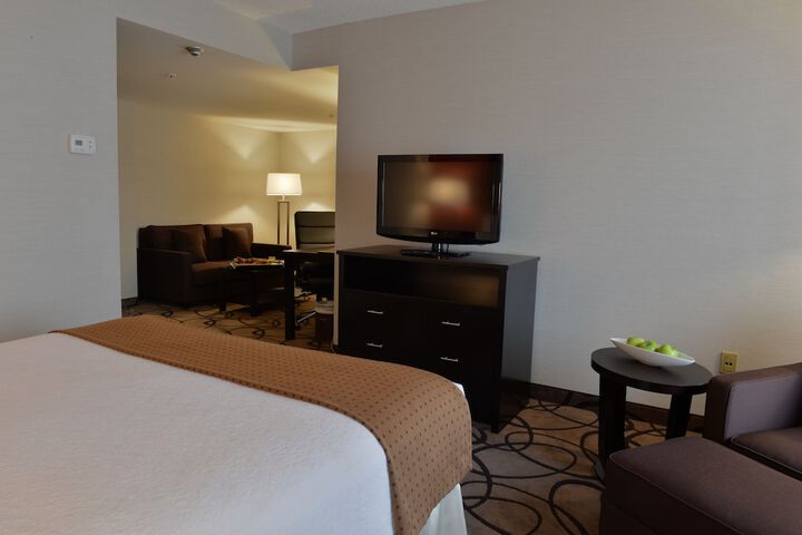 Room 46 of 83
