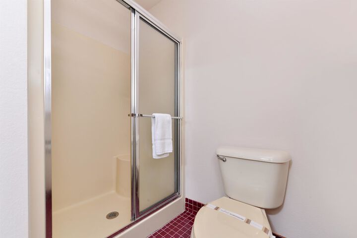 Room 8 of 23