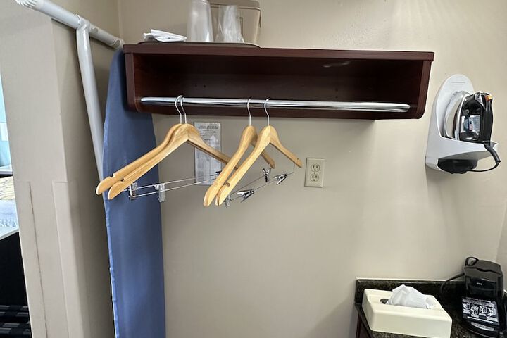 Room 17 of 59