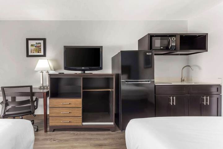Room 26 of 34