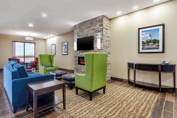 Comfort Inn & Suites Salina North