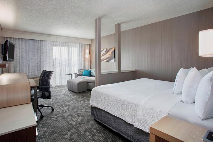 Courtyard by Marriott Detroit Pontiac / Auburn Hills