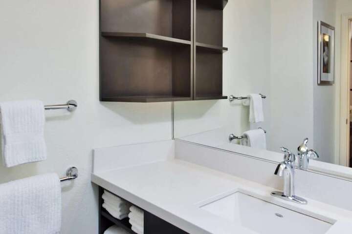 Sonesta Simply Suites Nanuet