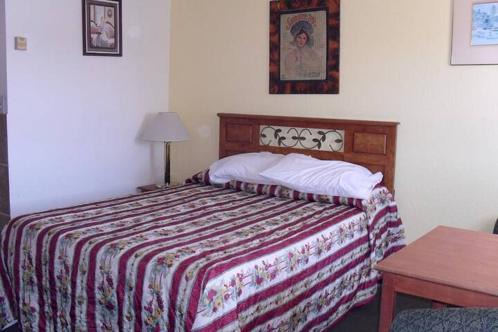 Room 11 of 26
