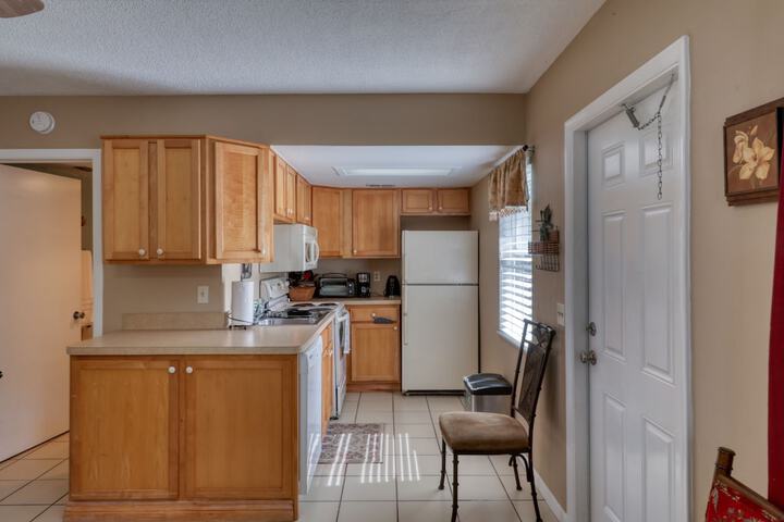 BeachTrail Lodging