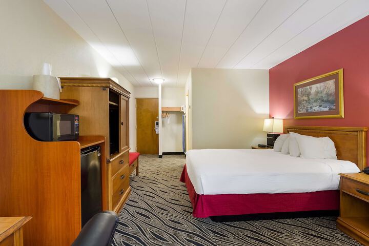 Best Western Braddock Inn