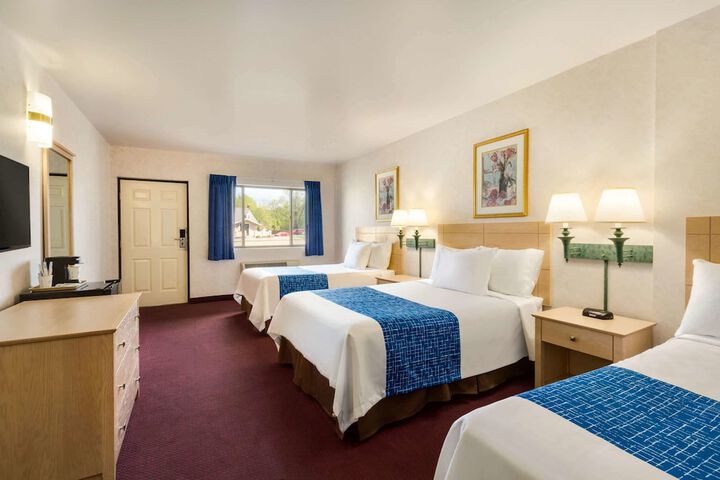 Room 20 of 38