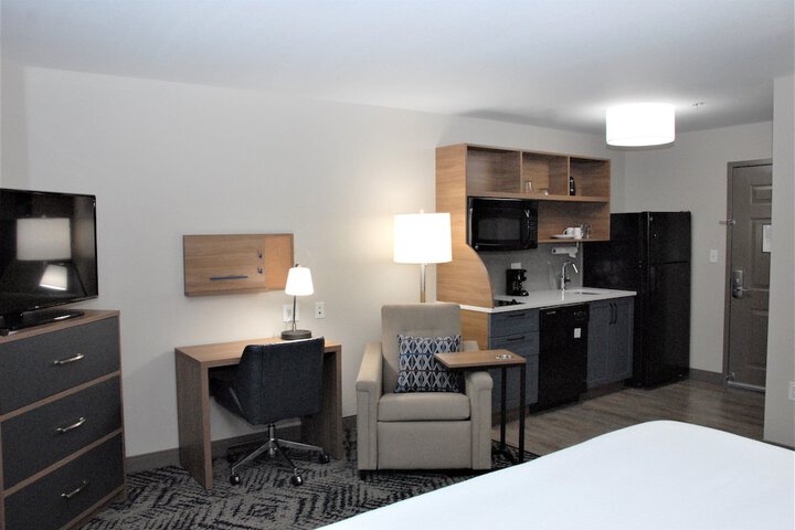 Room 13 of 24