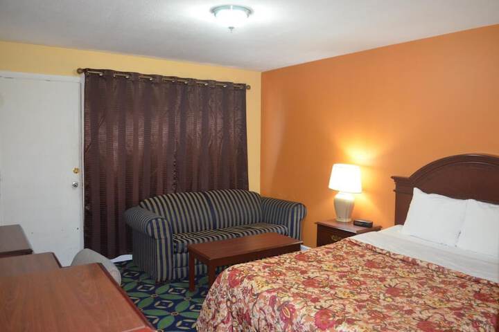 Room 15 of 24