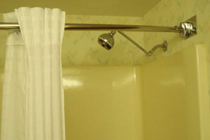 Room 10 of 22