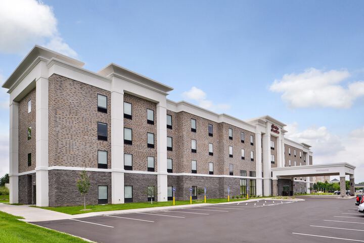 Hotel 4 of 58