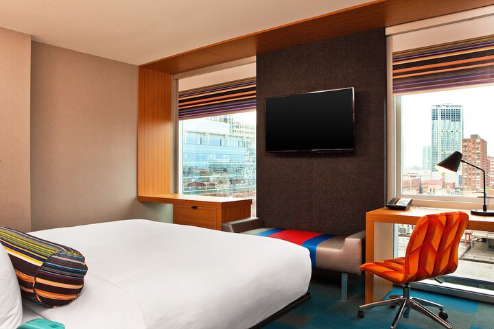 Room 15 of 46