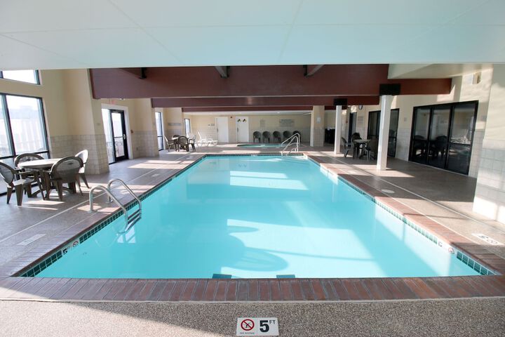 Country Inn & Suites by Radisson Council Bluffs, IA