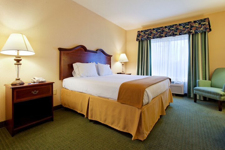 Room 34 of 61