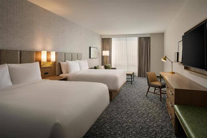 Doubletree by Hilton Greenville Airport