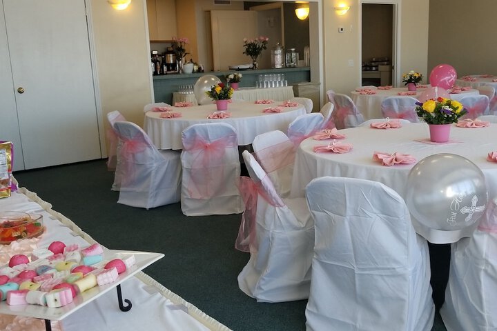 Ballroom/Hall 56 of 77
