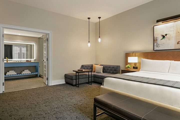 Room 44 of 130