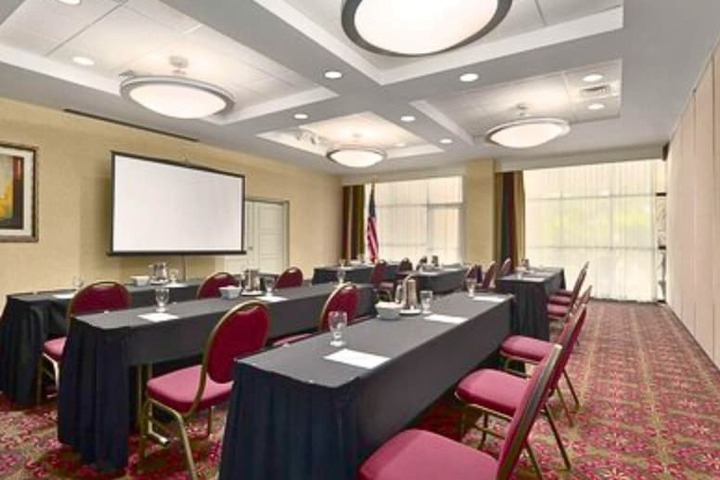 Embassy Suites by Hilton Fort Myers Estero
