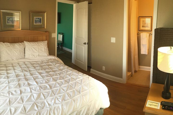 Room 13 of 29