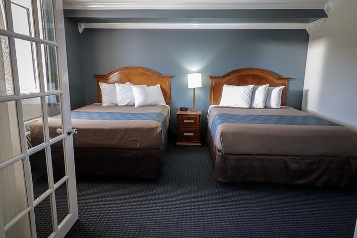 Room 19 of 38