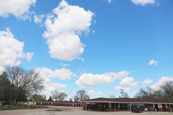 Raine Motel