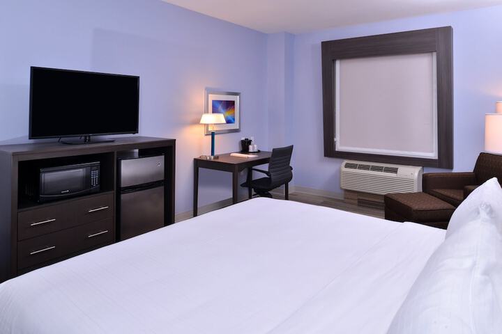 Room 26 of 50