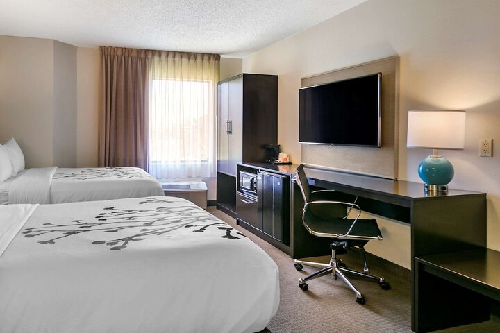 Room 29 of 48