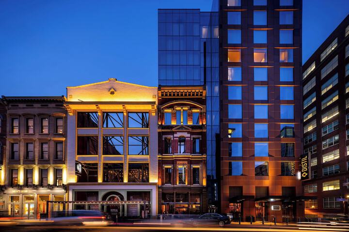 Hotel Distil Autograph Collection