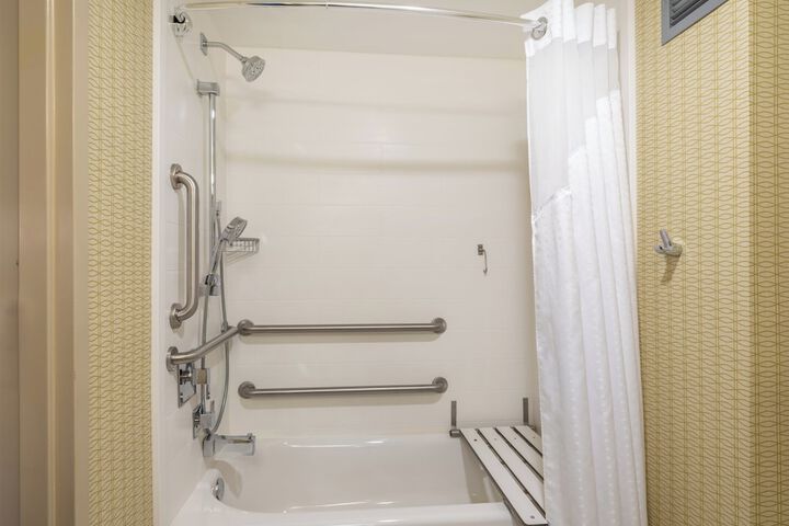 Holiday Inn Greensboro Coliseum by IHG