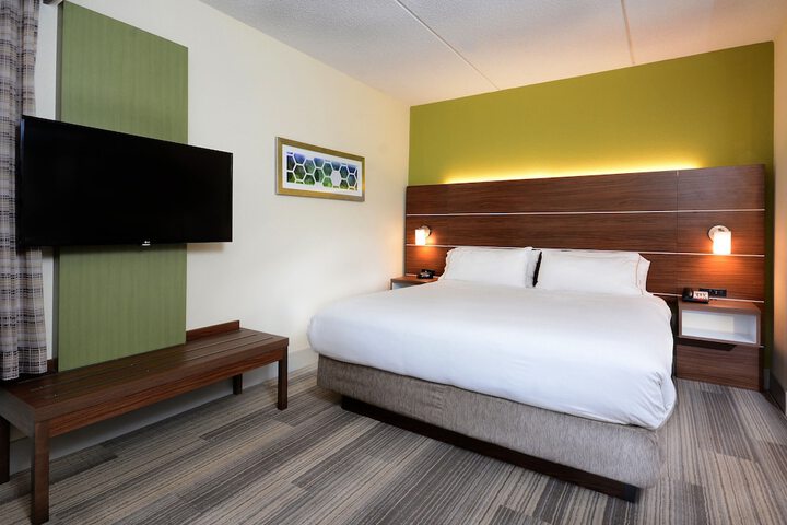 Room 16 of 53