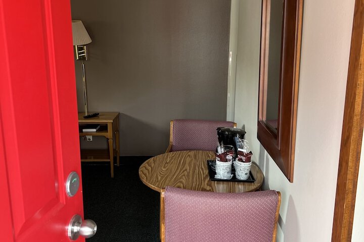 Room 55 of 443