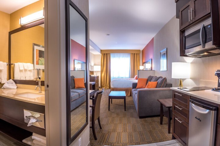 Best Western Plus Chateau Fort St. John