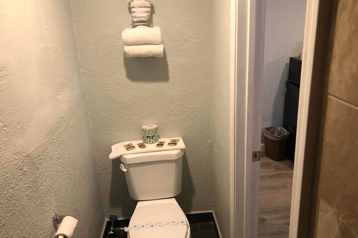 Room 7 of 22