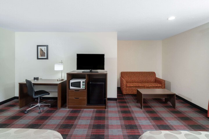 Room 7 of 26