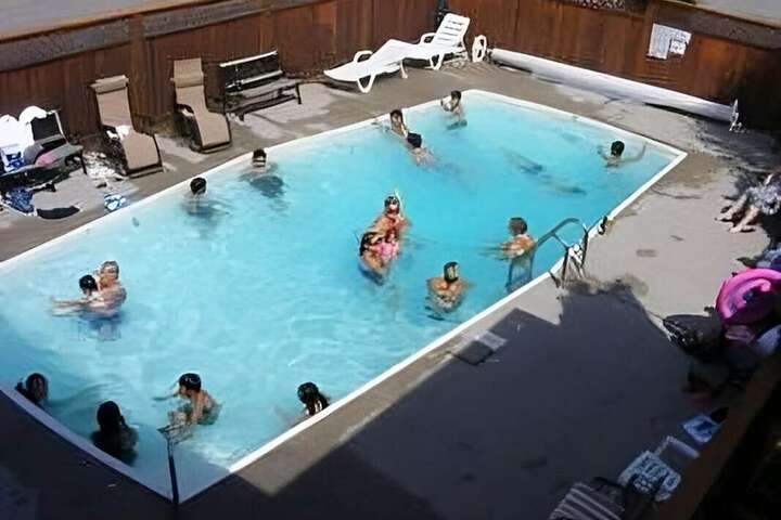 Camaray Motel