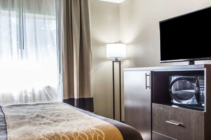 Room 16 of 35