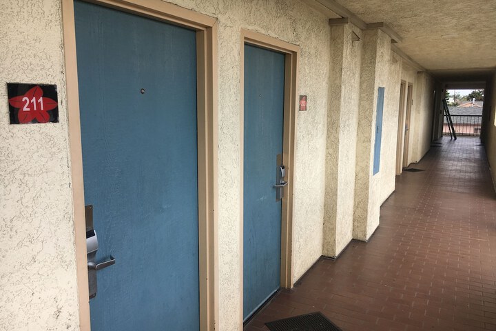 Bellflower Travel Inn
