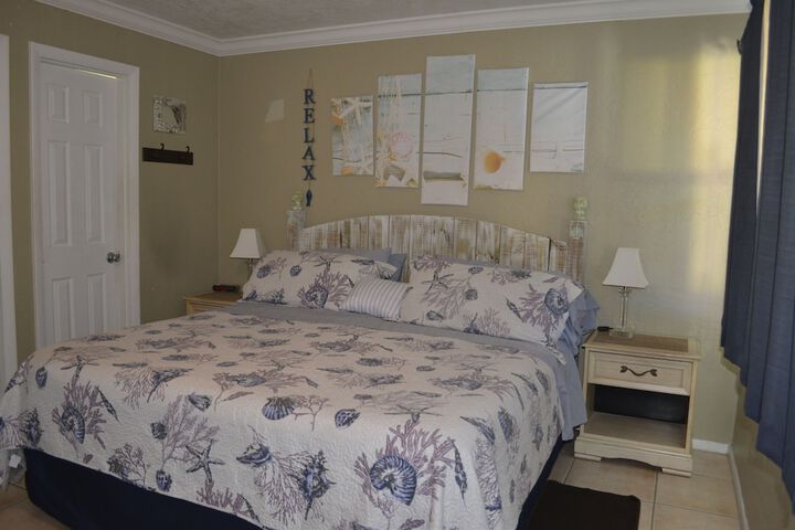Room 34 of 40