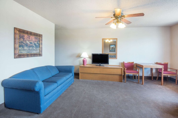 Room 14 of 19
