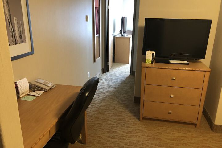 Best Western Grande Prairie Hotel & Suites