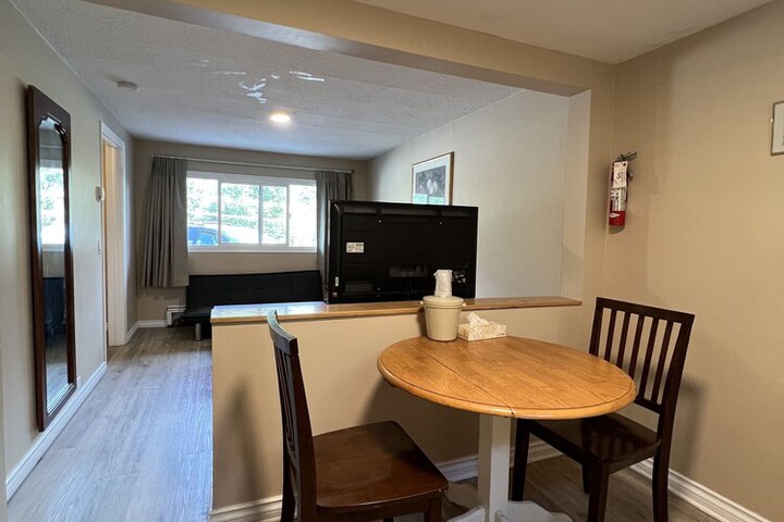 Room 95 of 153