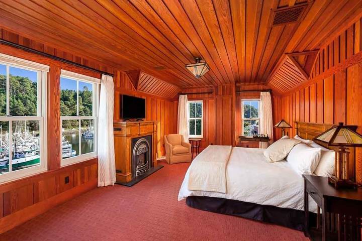Room 15 of 147