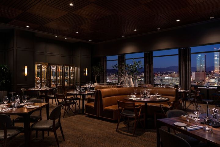 Dining 59 of 102