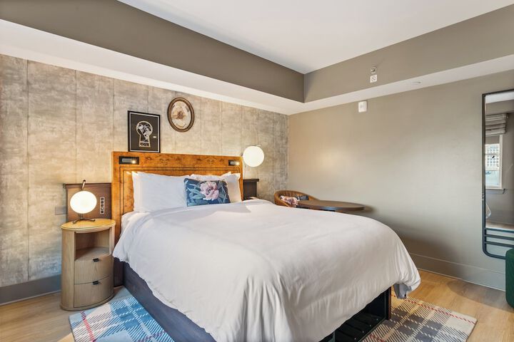 Hotel Indigo Baton Rouge Downtown by IHG