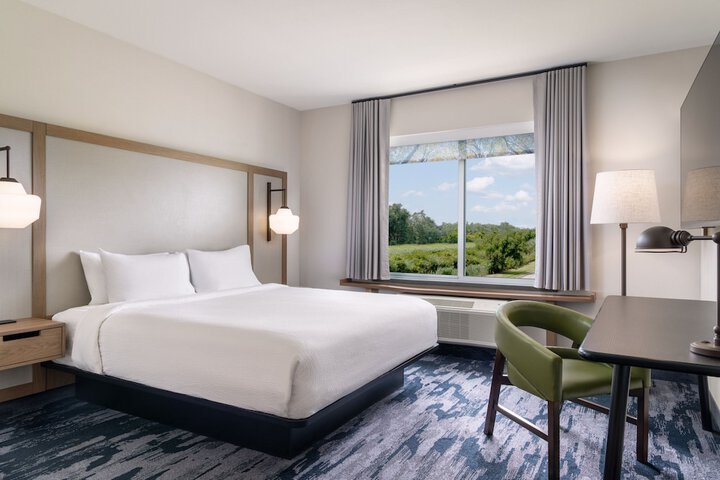 Room 20 of 28