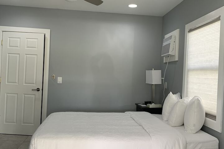 Room 13 of 39